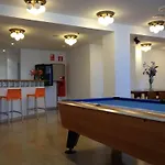 אכסניה Estrella De Mar Youth קאללה