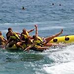 אכסניה Estrella De Mar Youth קאללה