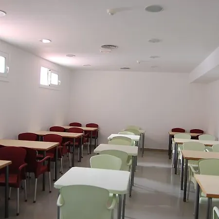 بيت شباب Estrella De Mar Youth كاليليا