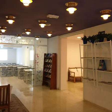 Estrella De Mar Youth Vandrarhem Calella