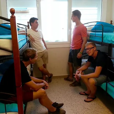 Vandrarhem Estrella De Mar Youth