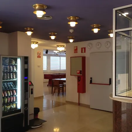 Estrella De Mar Youth Hostal Calella