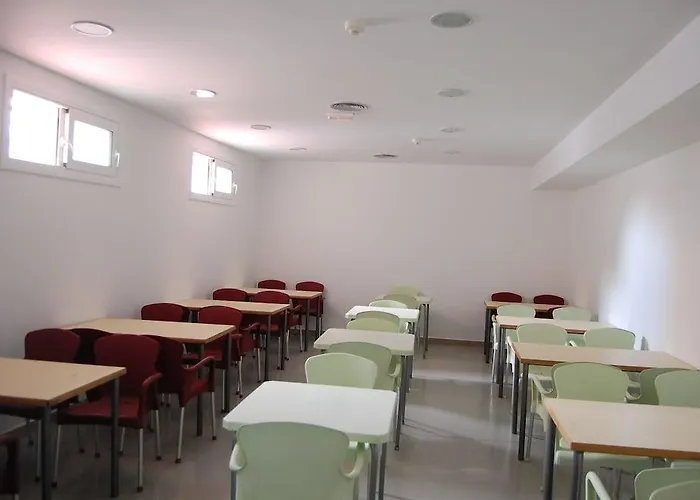 אכסניה Estrella De Mar Youth קאללה