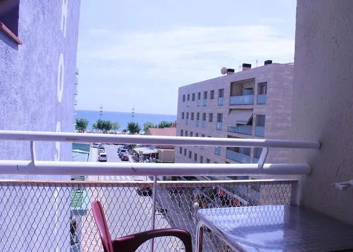 Estrella De Mar Youth אכסניה קאללה