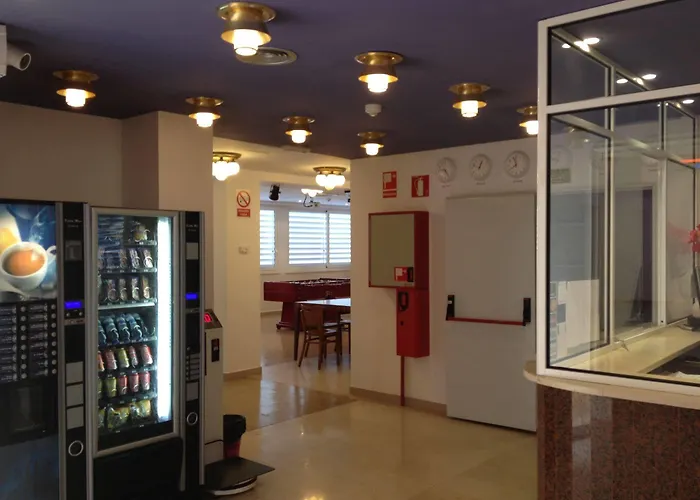 Estrella De Mar Youth Vandrarhem Calella