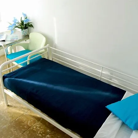 Estrella De Mar Youth Albergue *