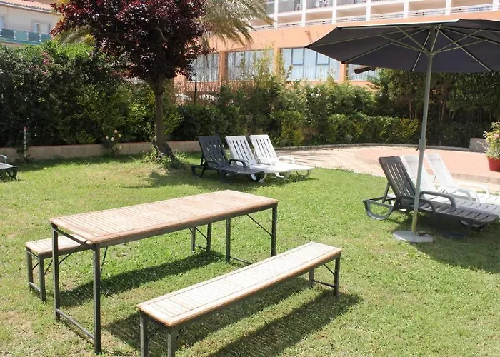 Estrella De Mar Youth Hostel