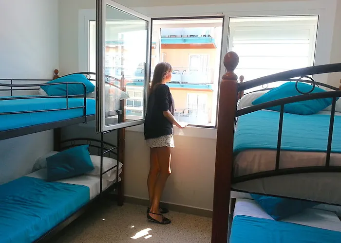 Estrella De Mar Youth Hostel